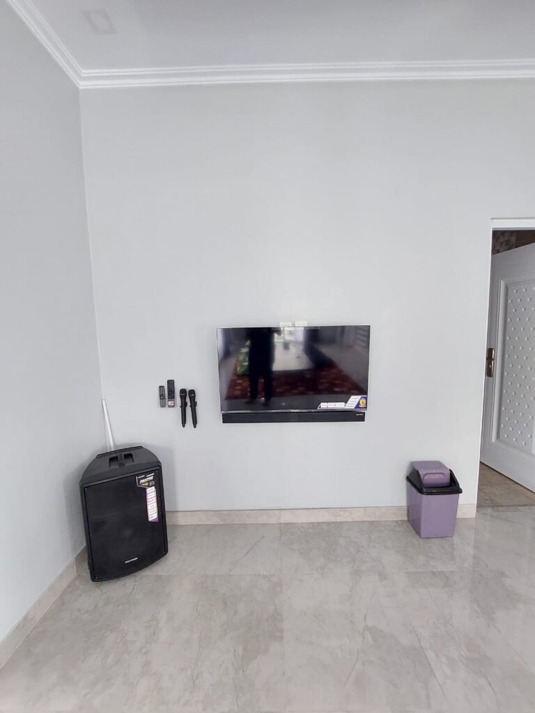 VILLA PRIVATE DENGAN VIEW PEGUNUNGAN — DEKAT TAMAN SAFARI foto 10