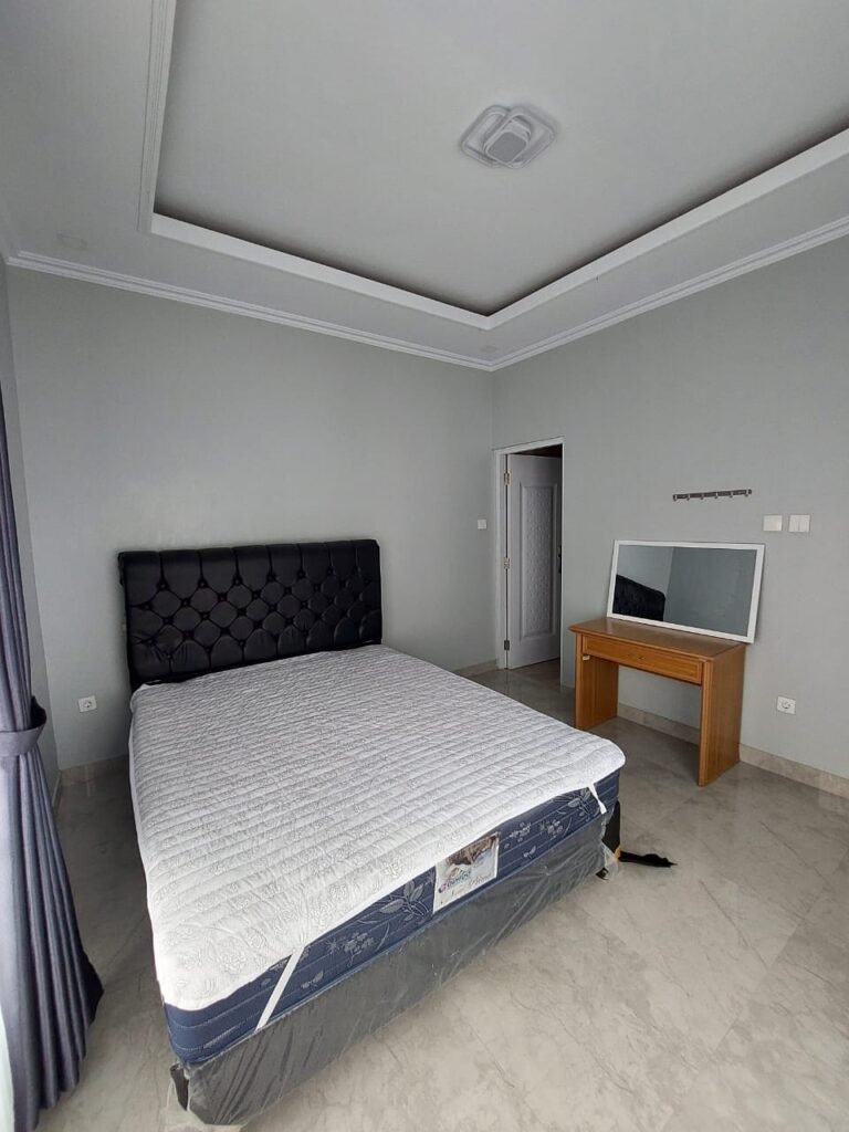 VILLA PRIVATE DENGAN VIEW PEGUNUNGAN — DEKAT TAMAN SAFARI foto 3